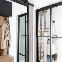 Nowoczesny wiatrołap: 7 pomysłów na stylowe wejście