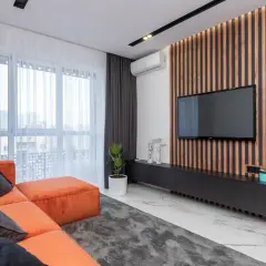 Ściana w pasy: Odważny design czy klasyczny błąd?