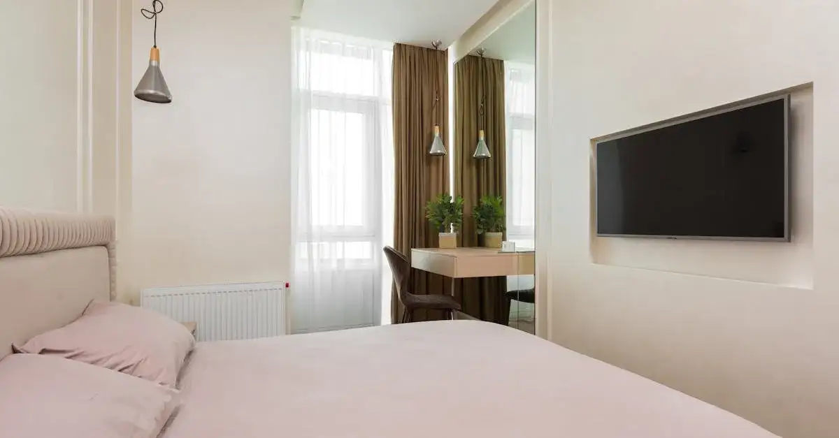 Zdjęcie Ściana w pasy: Odważny design czy klasyczny błąd?
